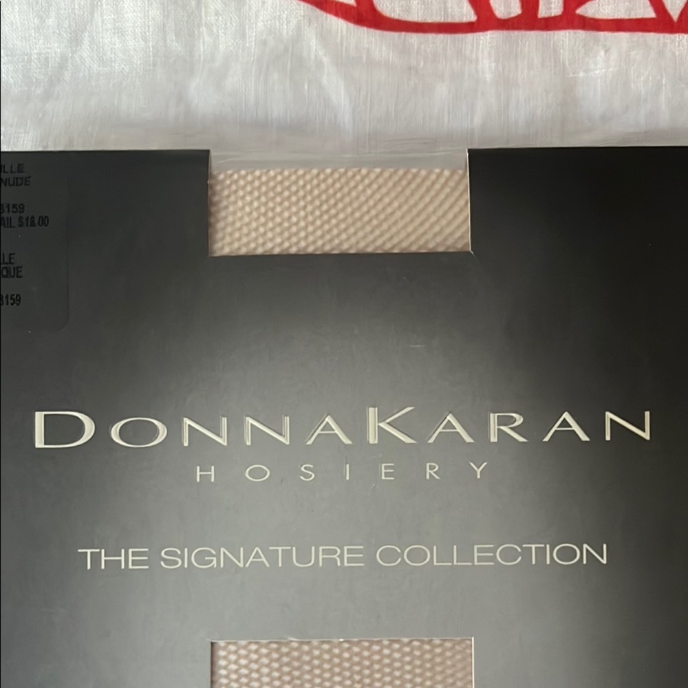 Donna Karan Signature Hosiery in Beige